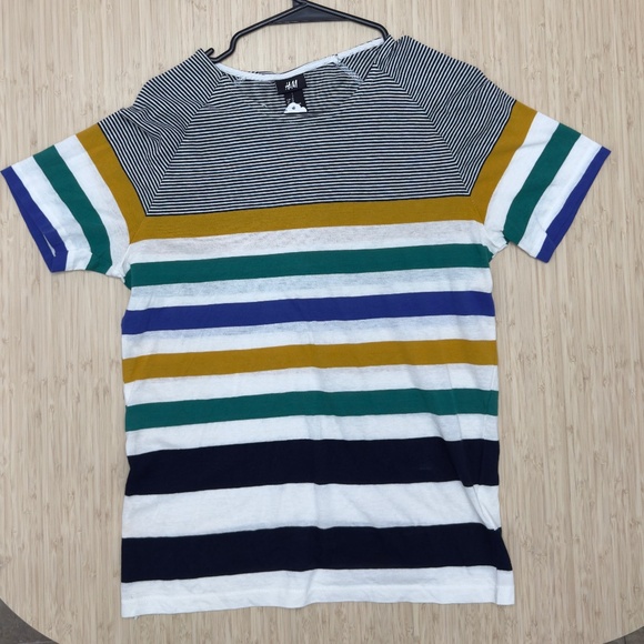H&M Tee - size M - Picture 1 of 3